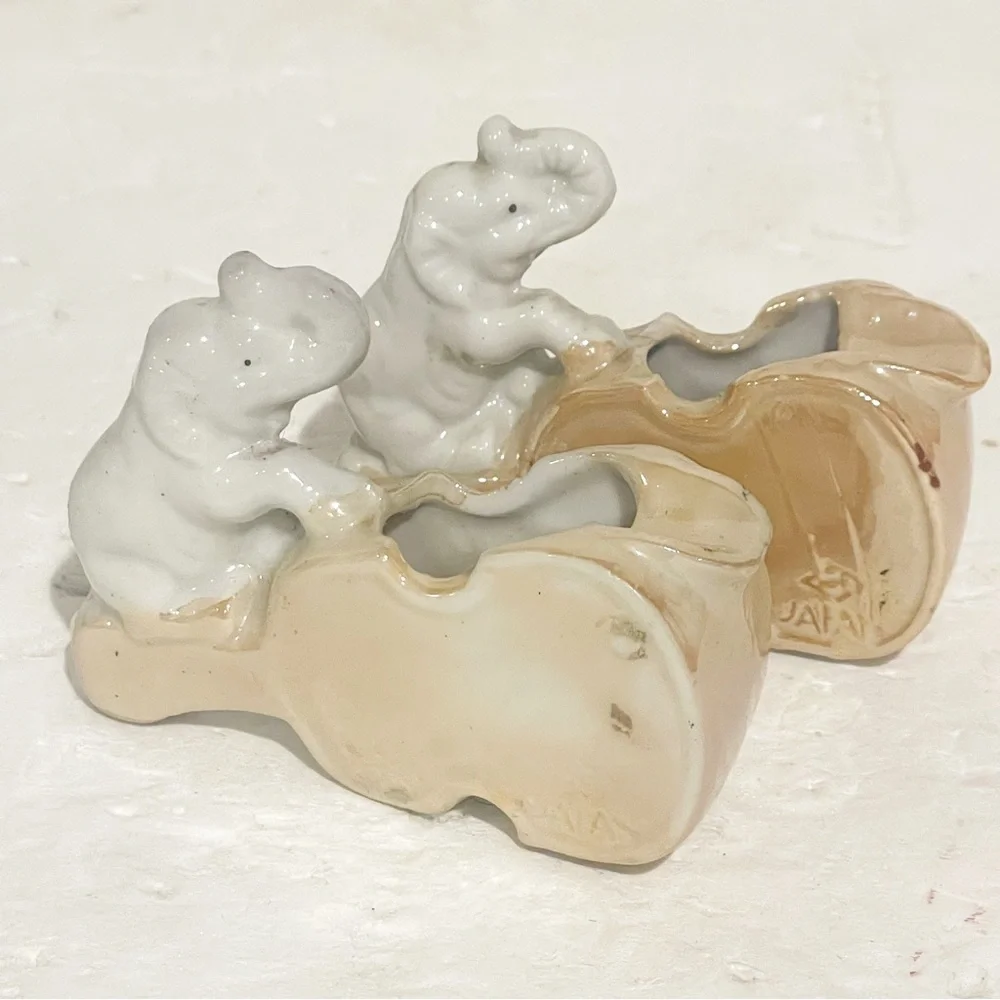 Vintage Lusterware Elephant with Cello Small Bud Vase Toothpick Holder Decor‎